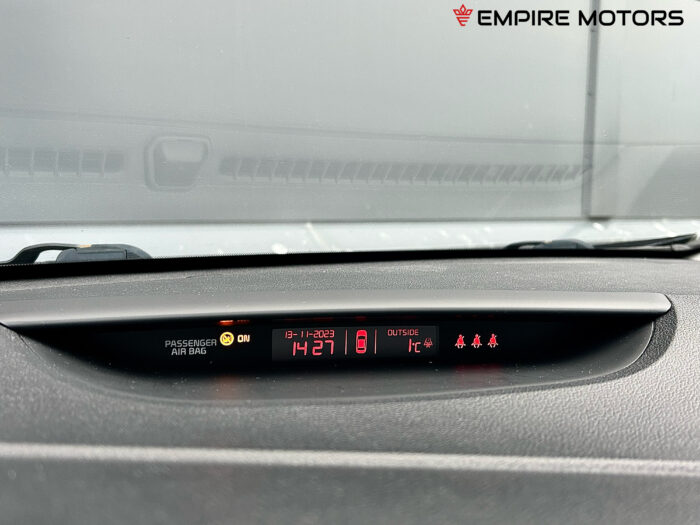 Kia Ceed 1.4 CVVT 2014 - Bild 17